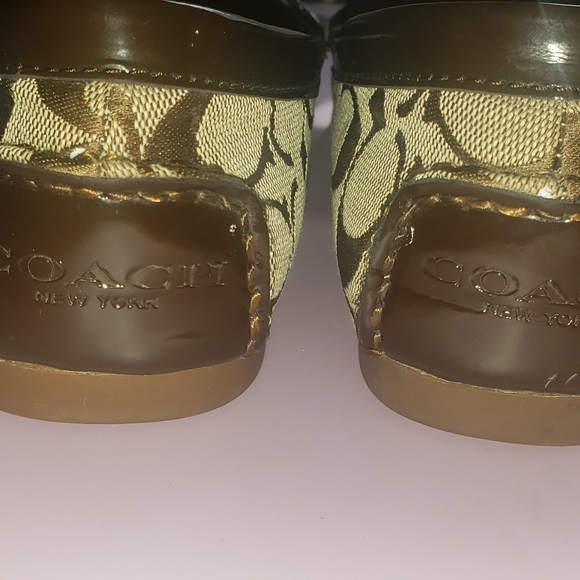 Mint Coach Signature Loafers 9 - Picture 6 of 8